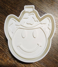 Load image into Gallery viewer, Smiley Face w/Cowprint Hat Freshie Mold